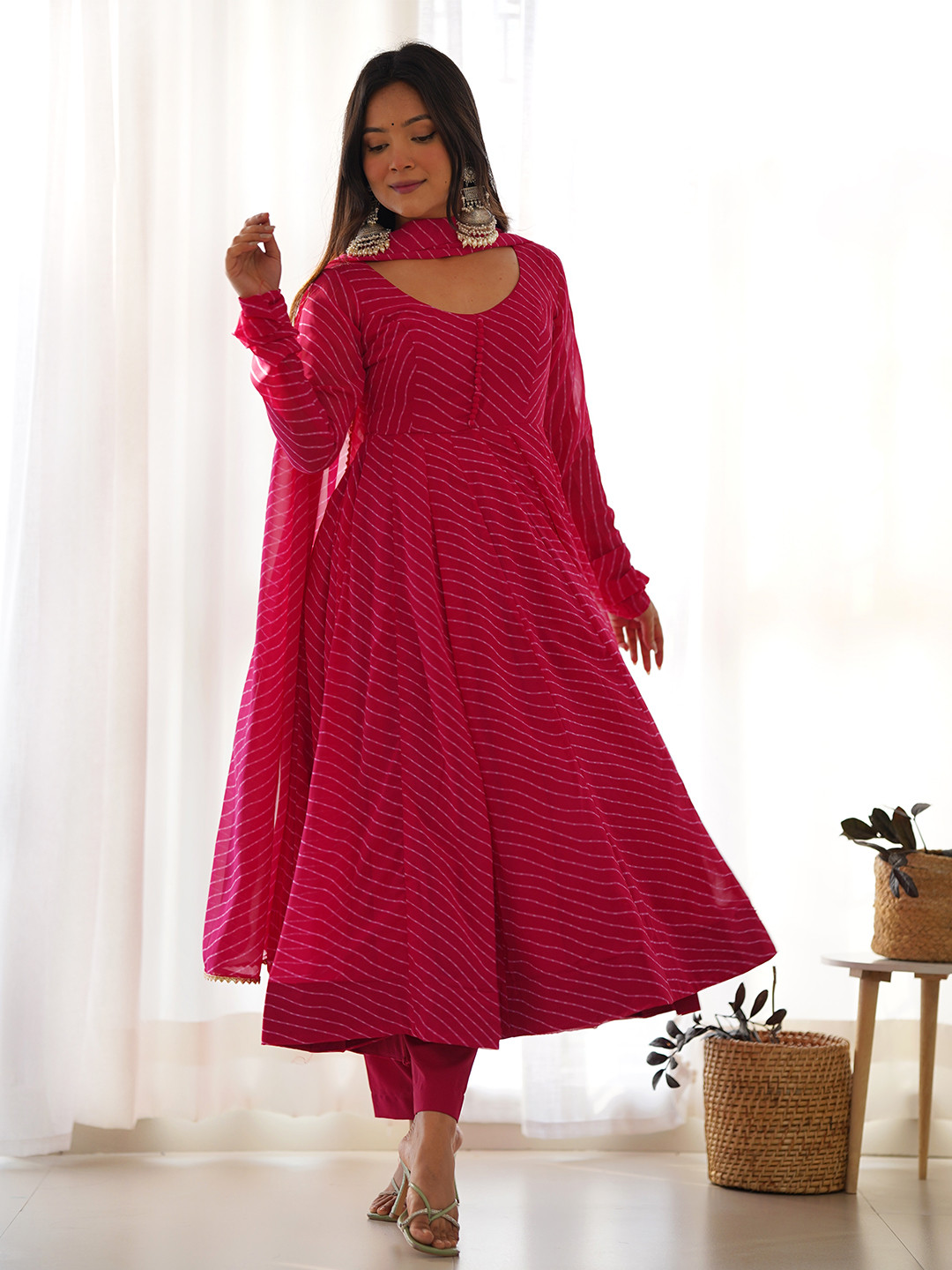 

Tanhai Leheriya Printed Gotta Patti Georgette Anarkali Kurta with Pyjamas & Dupatta, Pink
