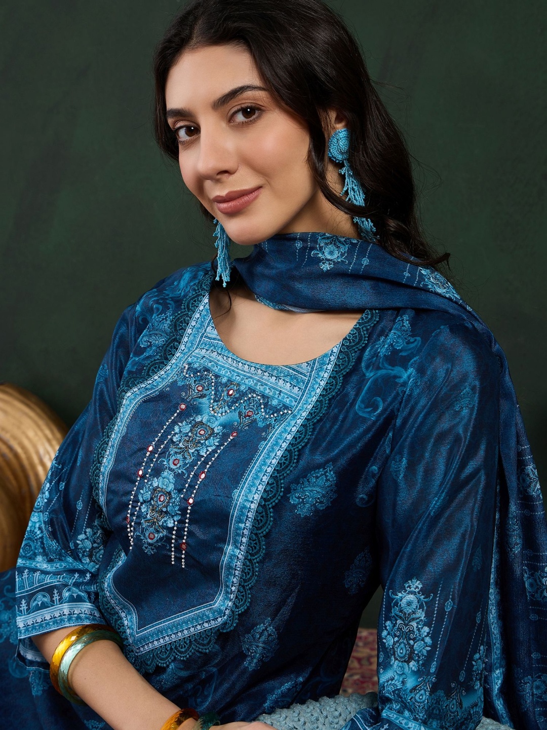 

Sangria Ethnic Motif Printed Straight Kurta With Trousers and Dupatta, Blue