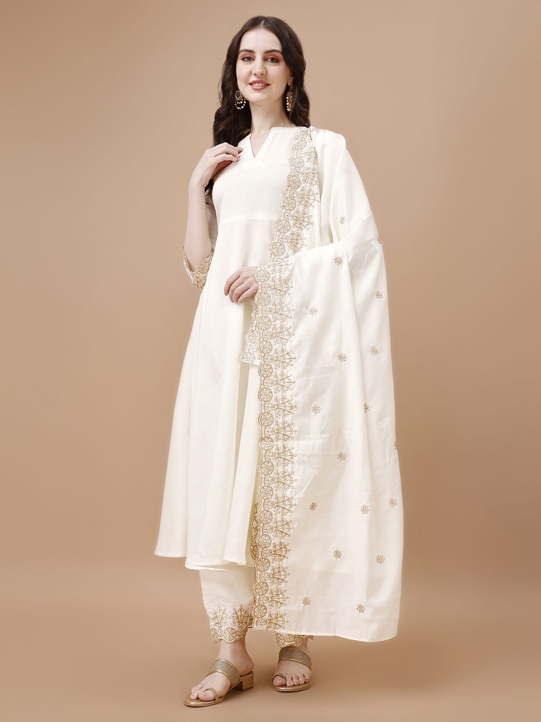 

Hirvanti Fashion Embroidered Zari Notch Neck Anarkali Kurta with Palazzo And Dupatta, White