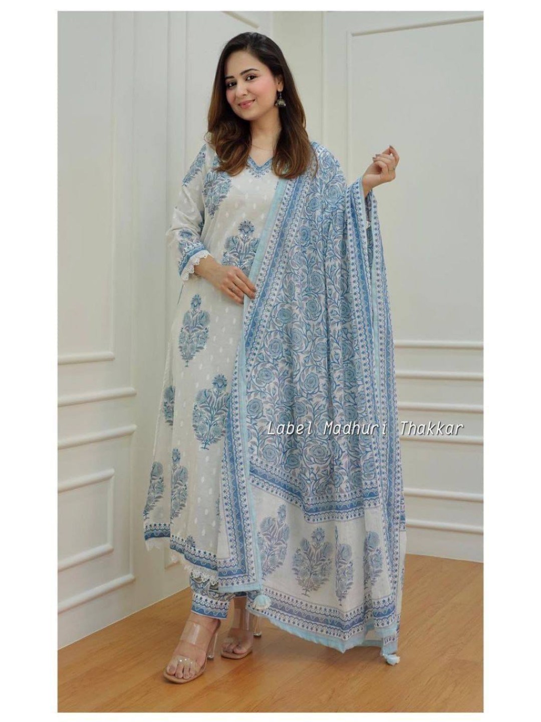 

Rujave Floral Printed Sequinned V-Neck Straight Kurta with Trousers & Dupatta, White