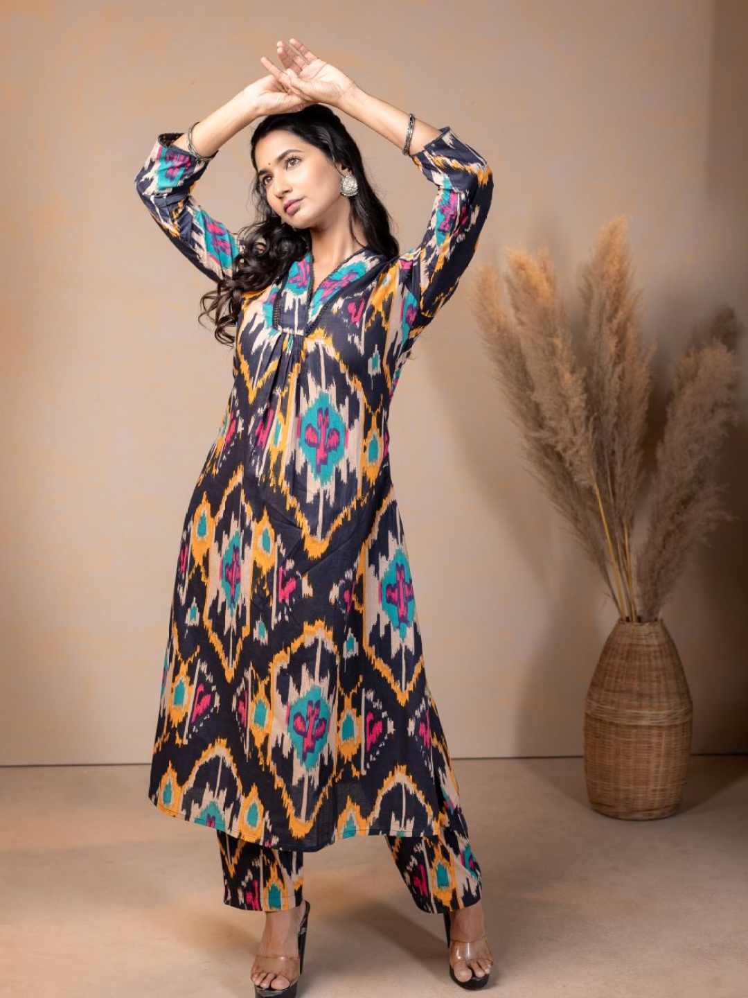 

Swishchick Ethnic Motifs Printed V-Neck Pure Cotton A-Line Kurta With Trousers, Blue