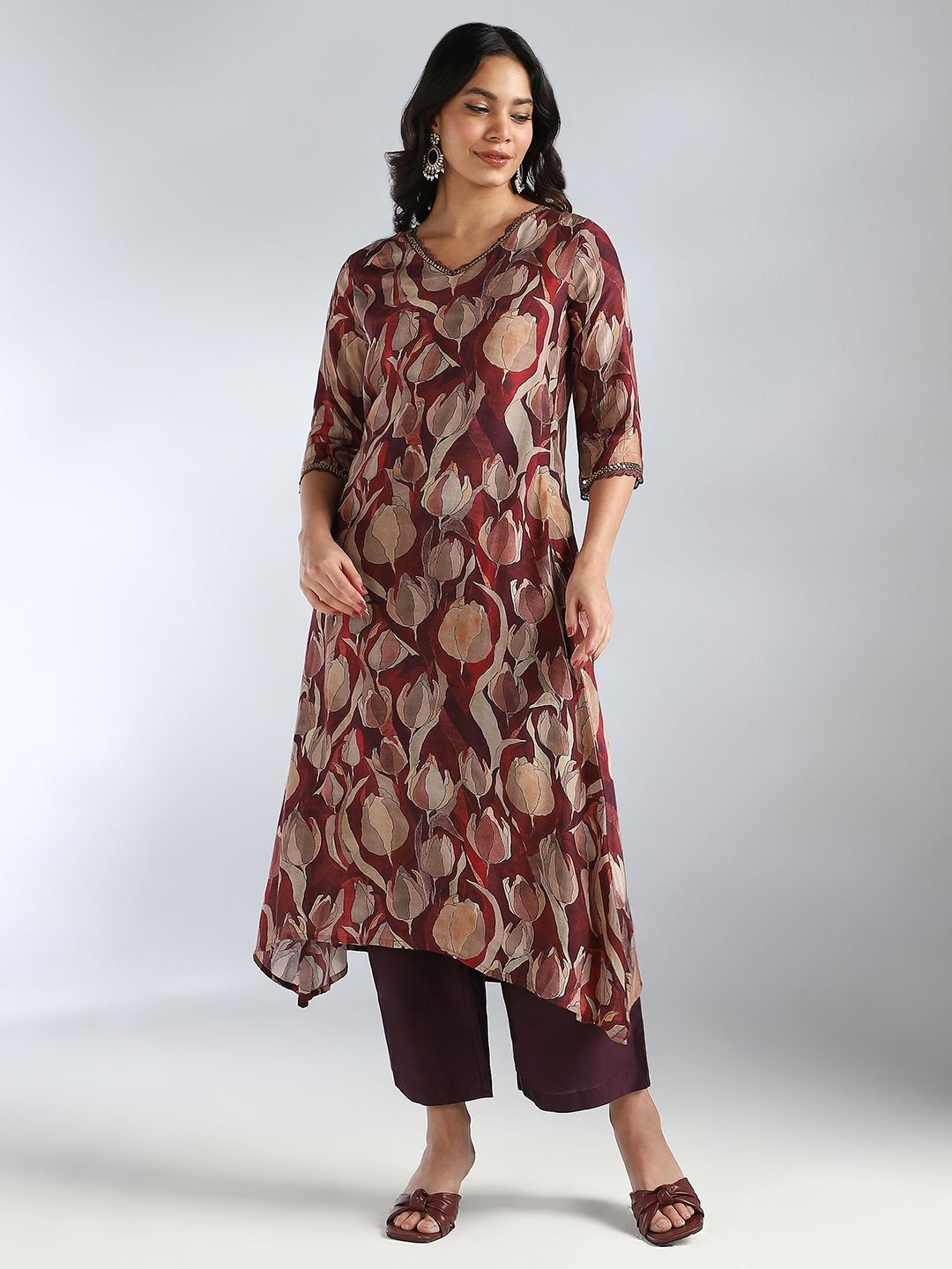 

House Of Dharaa Floral Printed V- Neck Kurta With Trousers And Dupatta, Maroon