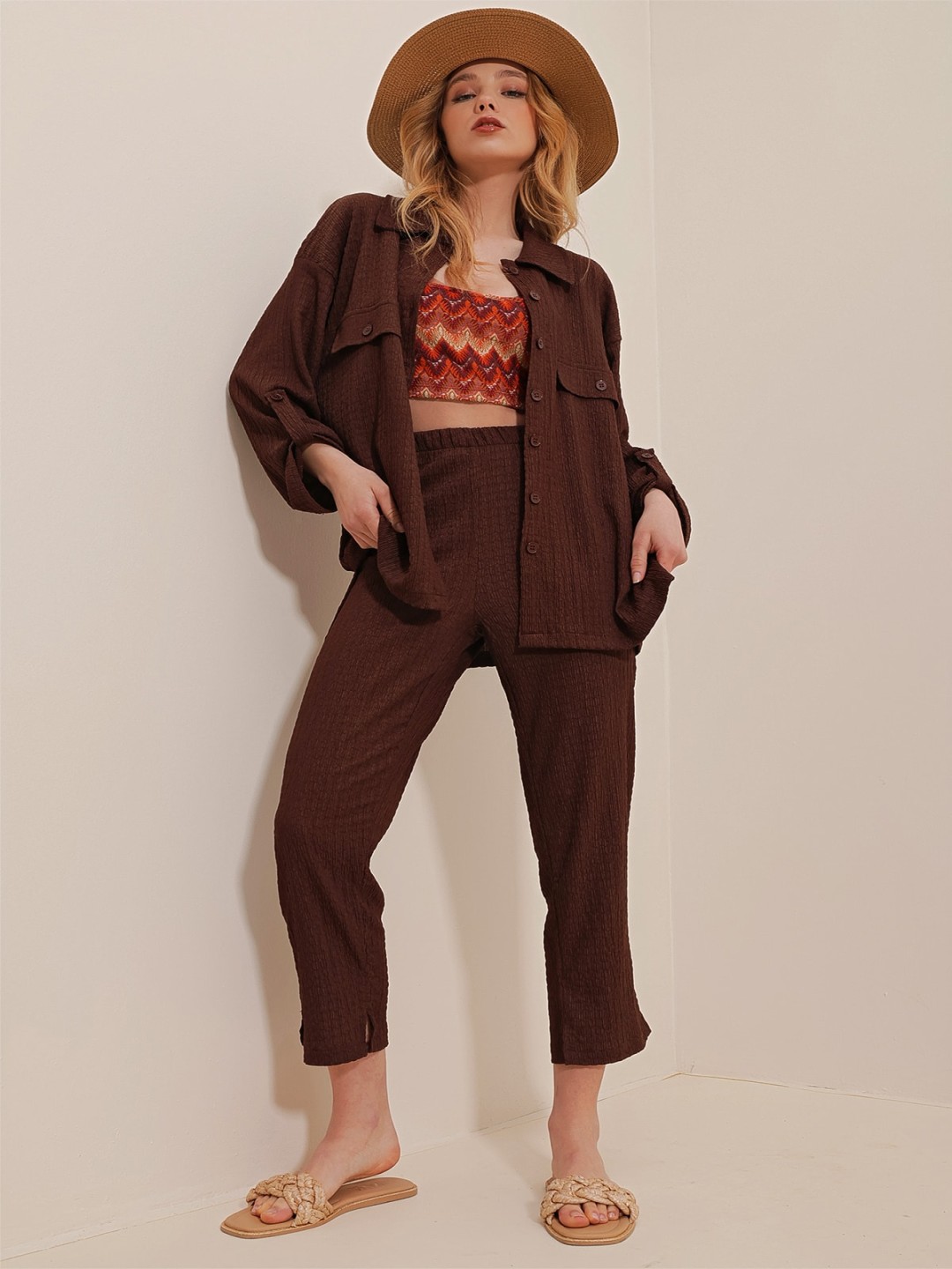 

Trend Alacati stili Self Design Shawl Neck Coat With Trouser, Coffee brown