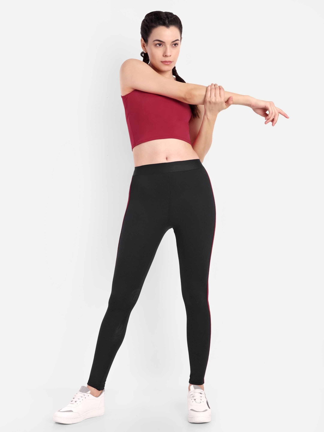 

So What Sleeveless Crop Top With Tights, Red