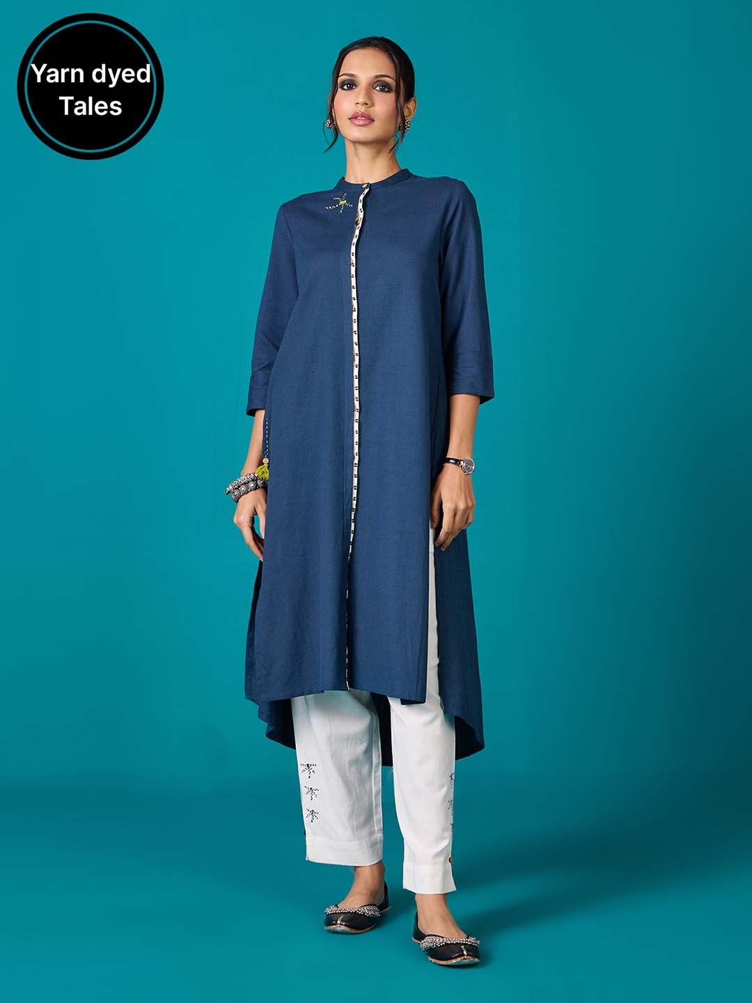 

Likha Women Thread Work Kurta, Blue