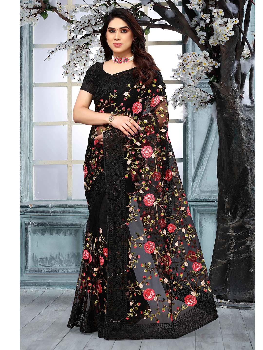 

NIRMAL CREATION Floral Embroidered Maheshwari Saree, Black