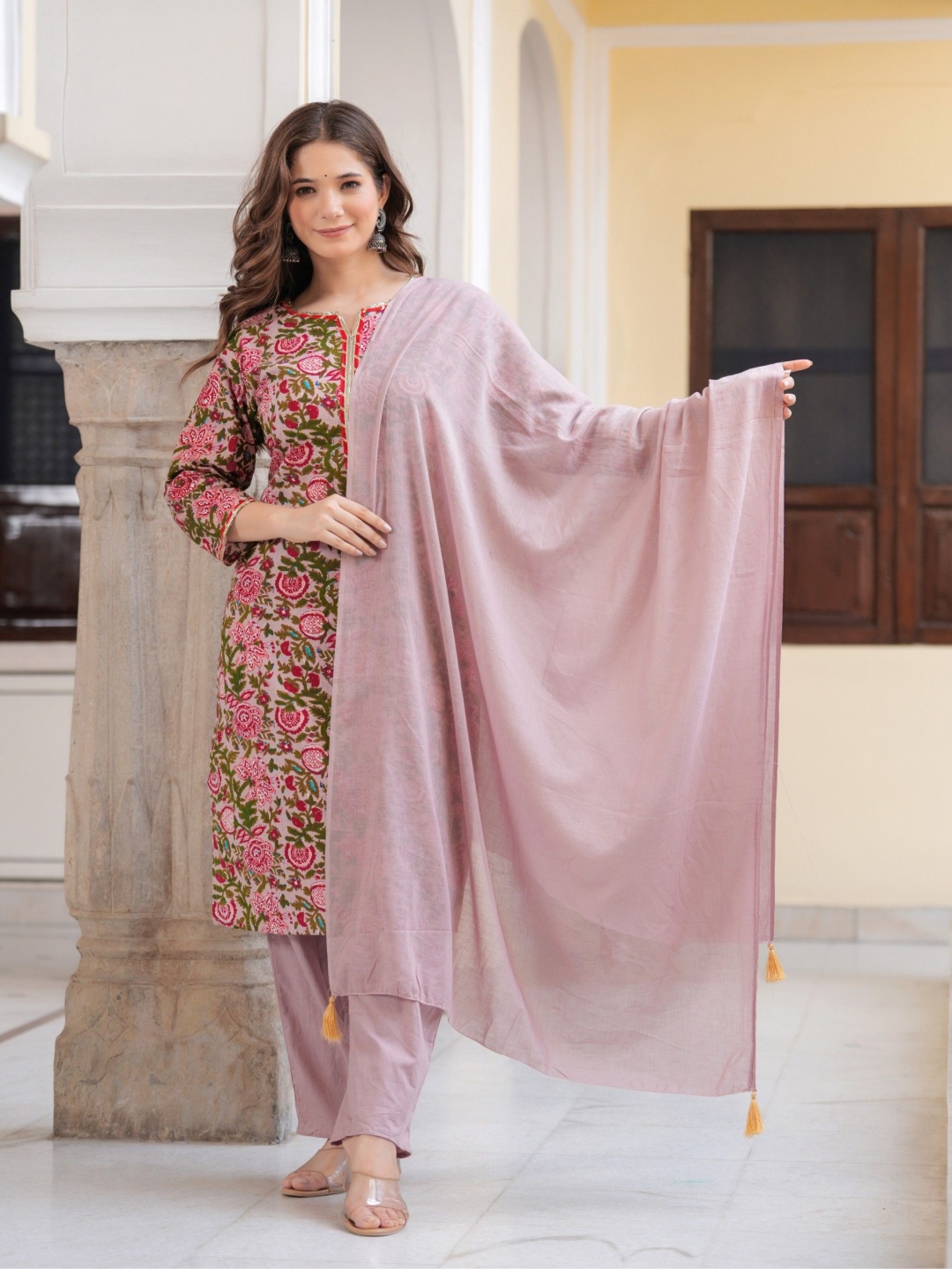 

BKApparels Floral Printed Notch Neck Pure Cotton Straight Kurta With Trousers And Dupatta, Pink