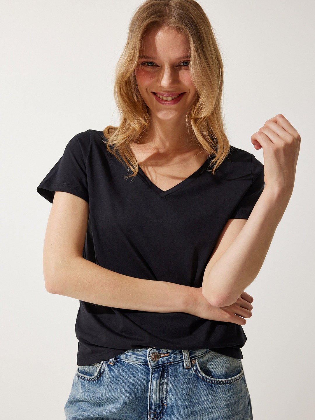 

Happiness istanbul Women V-Neck Pockets T-shirt, Na
