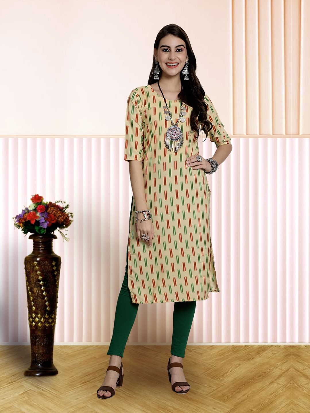 

7Threads Ethnic Motifs Printed Straight Kurta, Yellow
