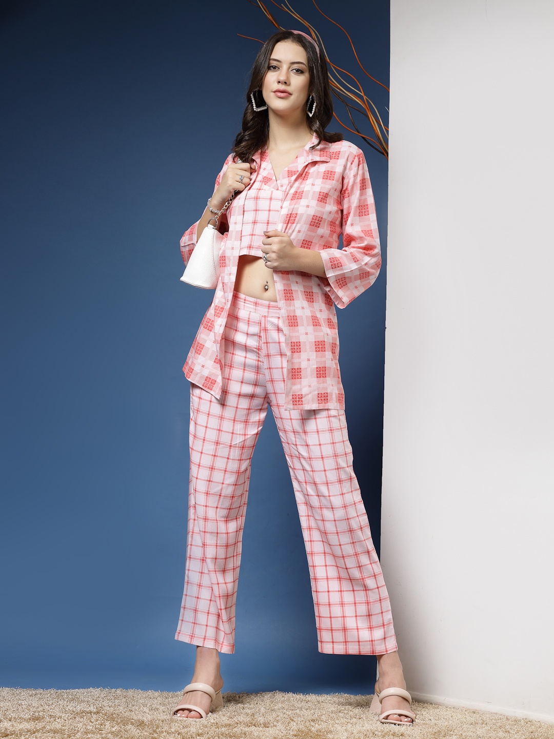 

DAEVISH Checked Crop Top & Trouser With Shrug Co-Ords, Pink