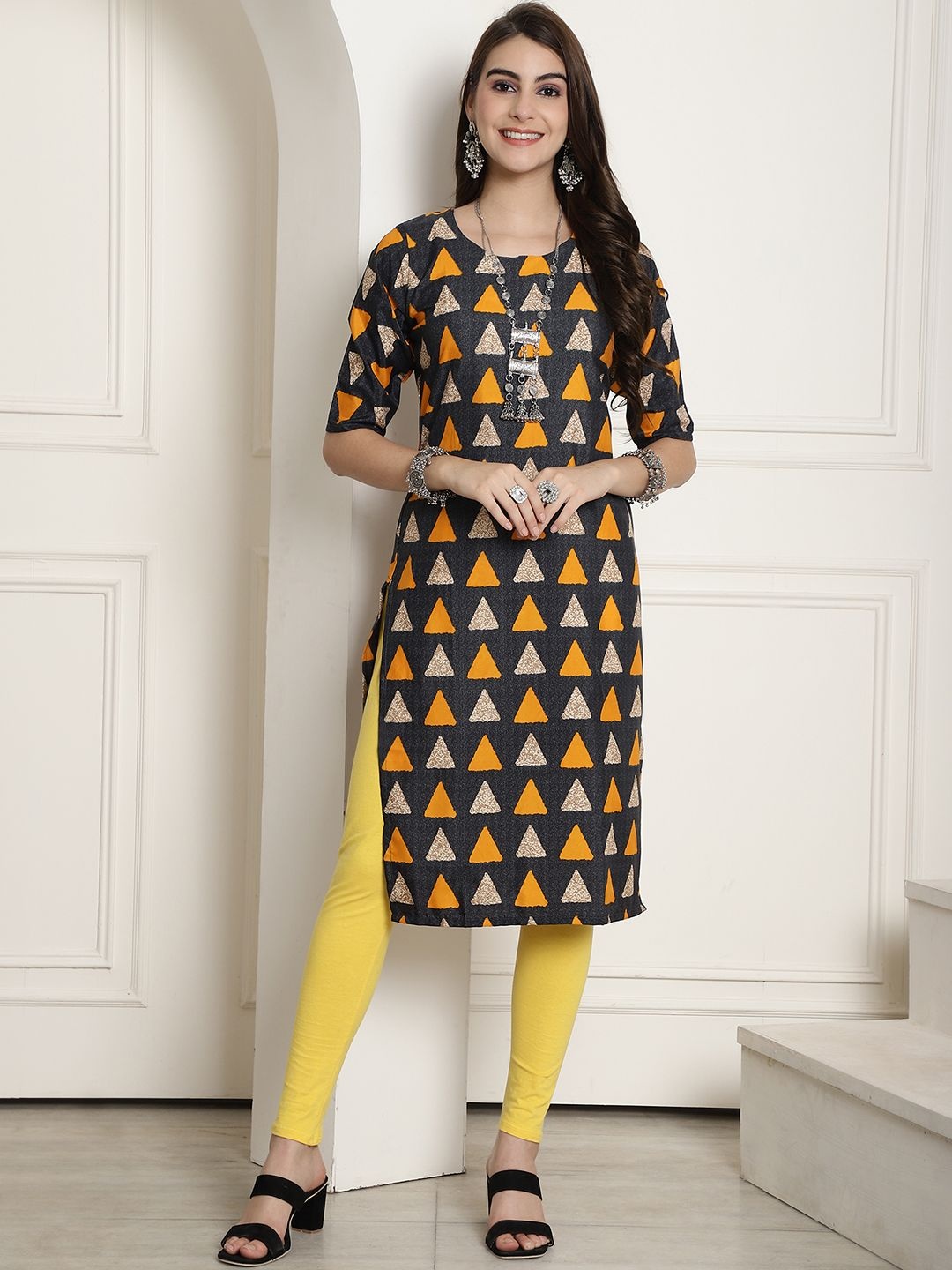 

7Threads Selections of 6 Ethnic Motifs Printed Straight Kurta, Black