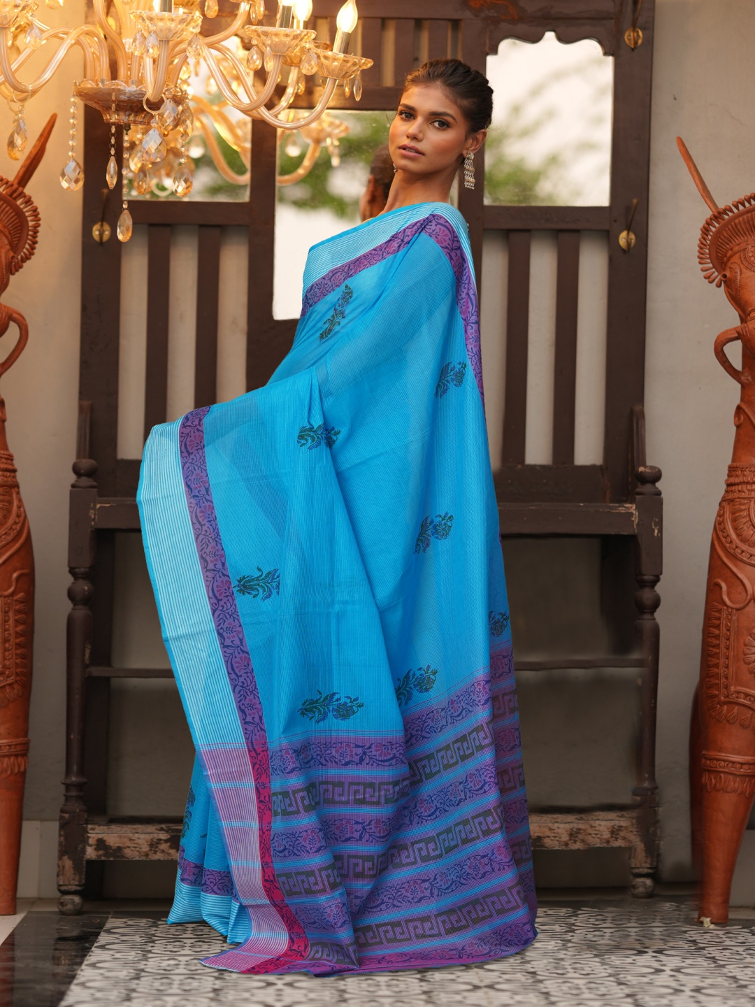 

Unnati Silks Floral Pure Cotton Handloom Mangalagiri Saree, Blue