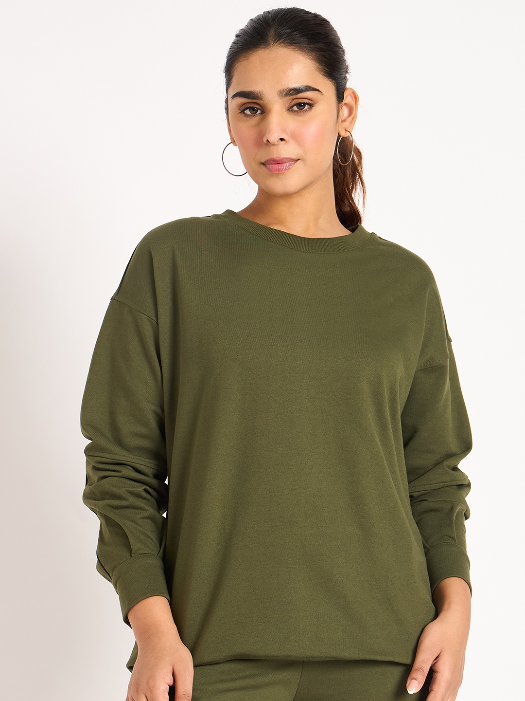 

FEMMELLA Women Round Neck Sweatshirt, Olive