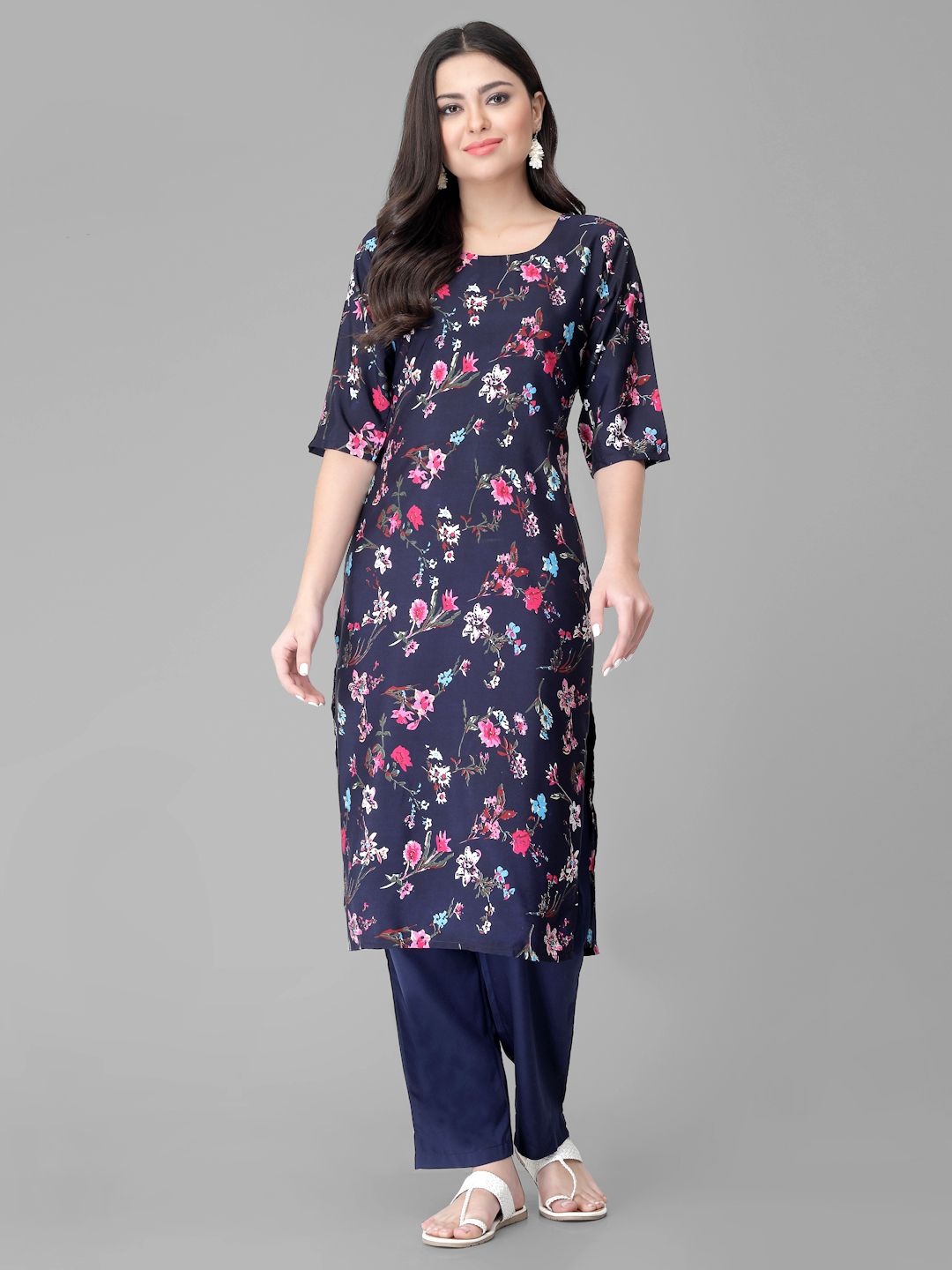 

7Threads Floral Printed Round Neck Straight Kurta with Trousers, Navy blue