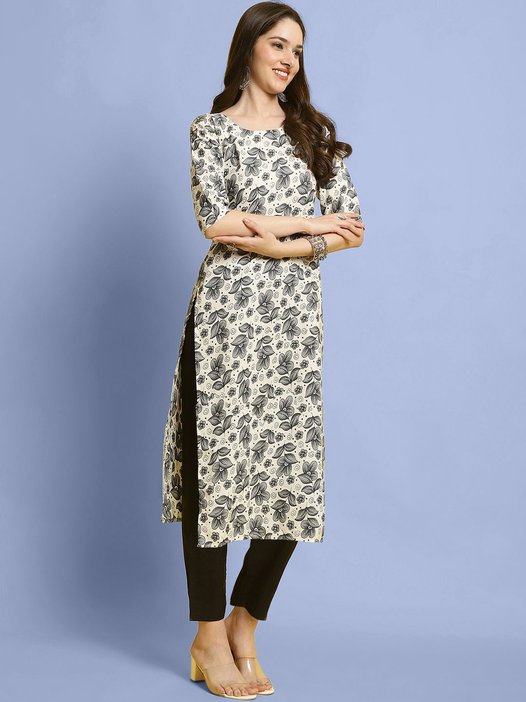 

7Threads Floral Printed Round Neck Straight Kurta With Trousers, Grey