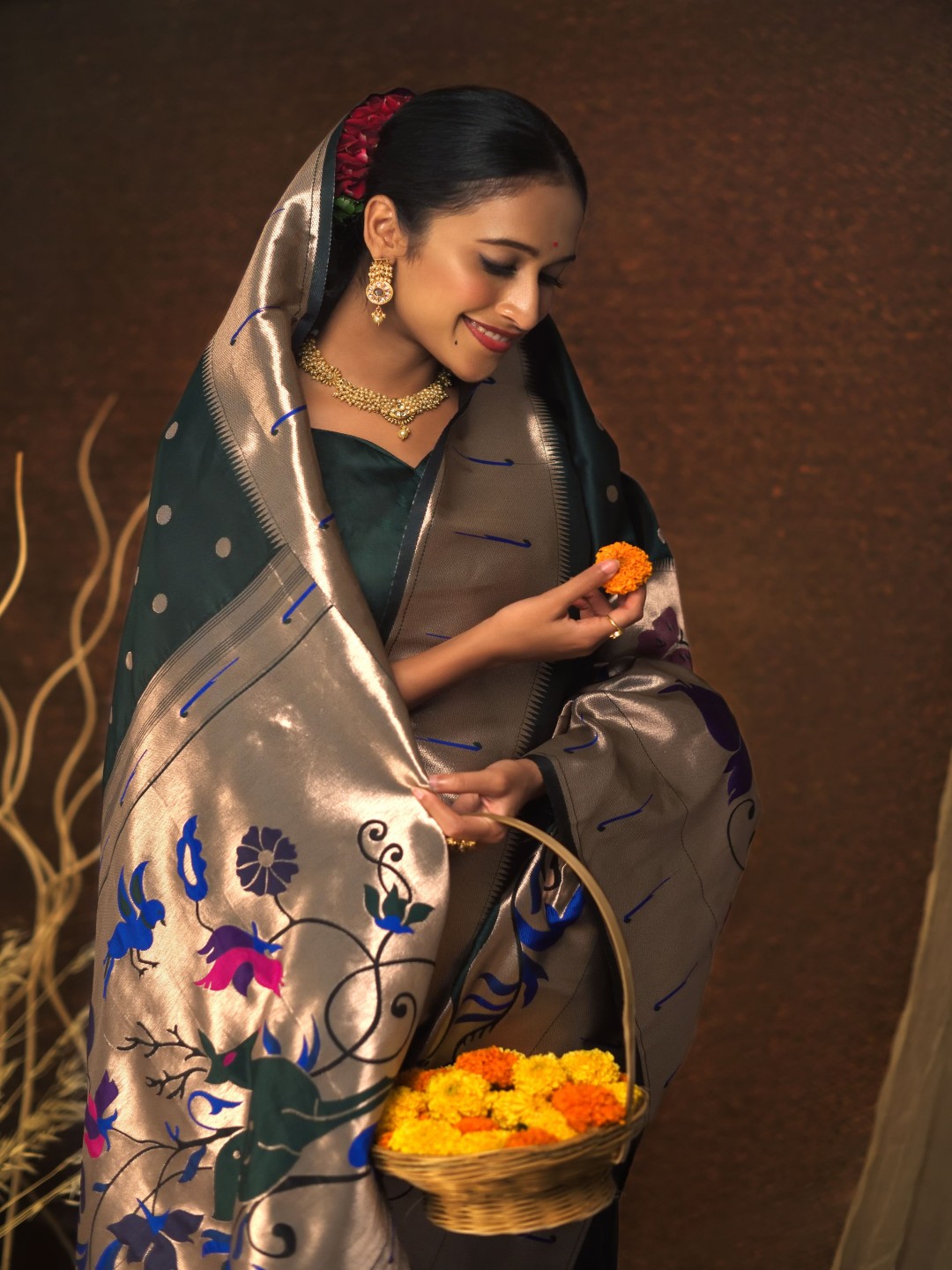 

Kandora Woven Design Zari Pure Silk Banarasi Saree, Green