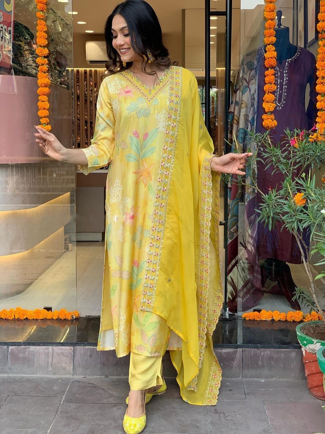 

THE52 Floral Printed Straight Kurta with Trousers & Dupatta, Yellow