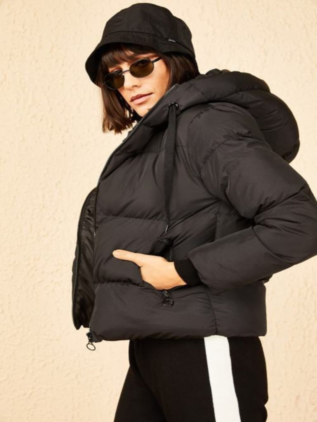 

BIANCO LUCCI Hooded Puffer Jacket, Black