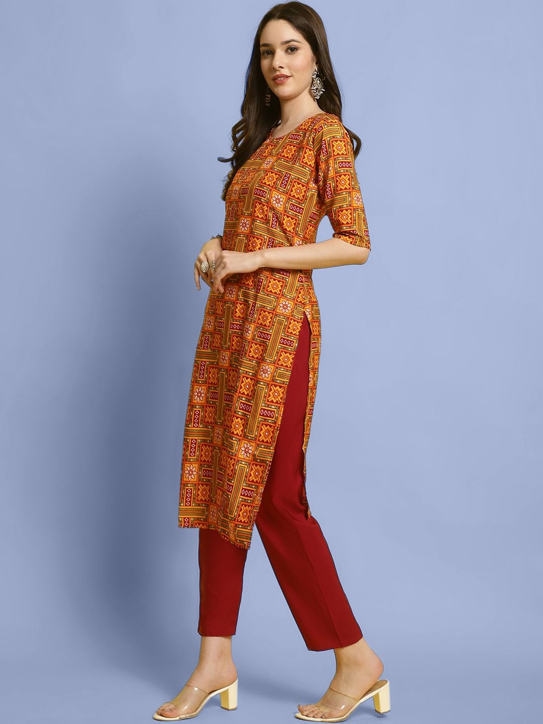 

7Threads Ethnic Motifs Printed Round Neck Straight Kurta with Trousers, Red