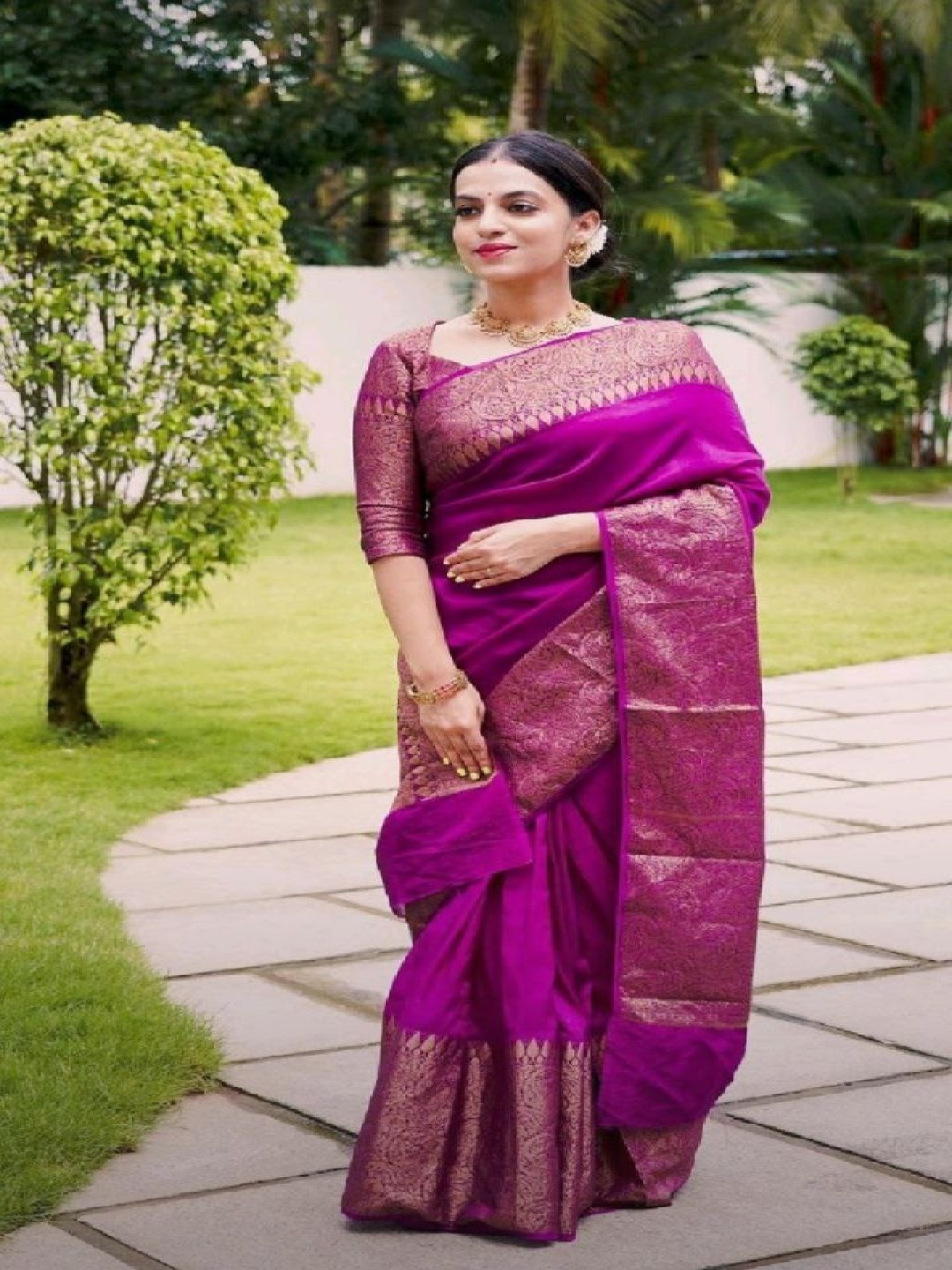 

Areca Designer Woven Design Pure Silk Banarasi Saree, Pink