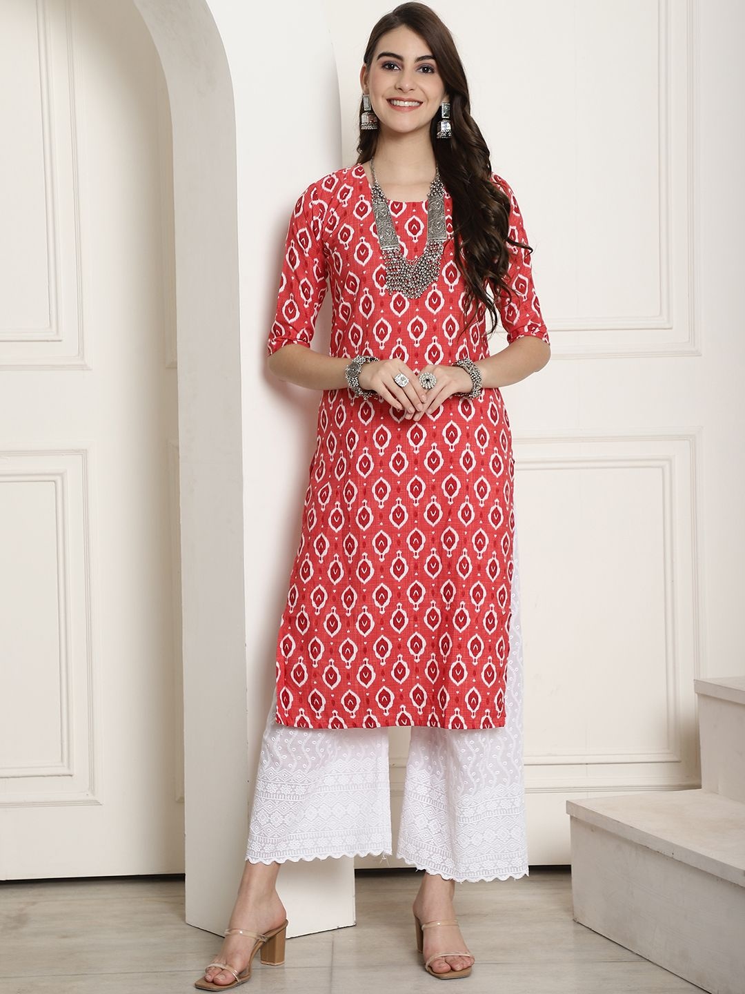 

7Threads Selection Of 6 Ethnic Motifs Printed Straight Crepe Kurta, Peach