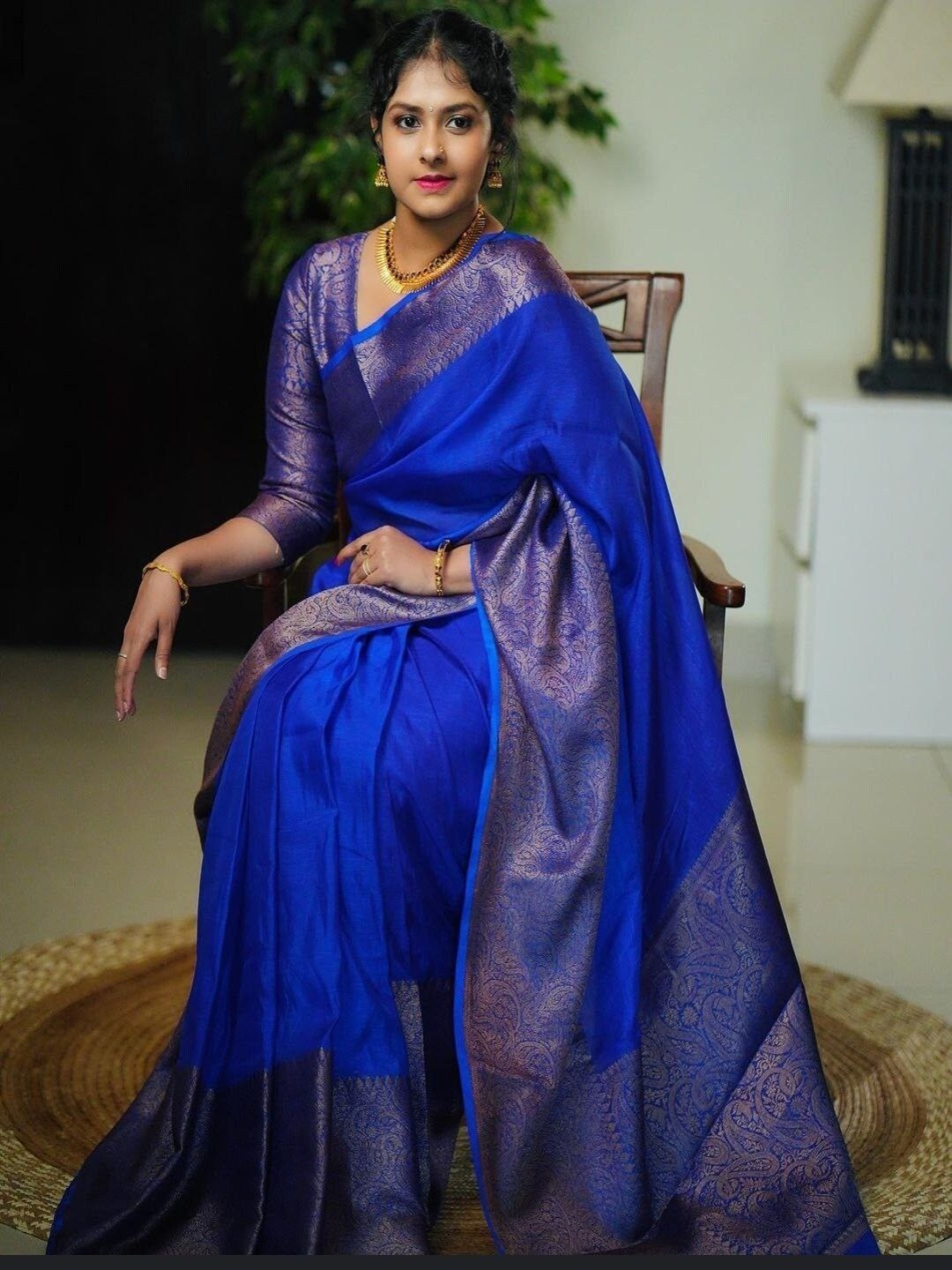 

Jinax Woven Design Zari Pure Silk Banarasi Saree, Blue