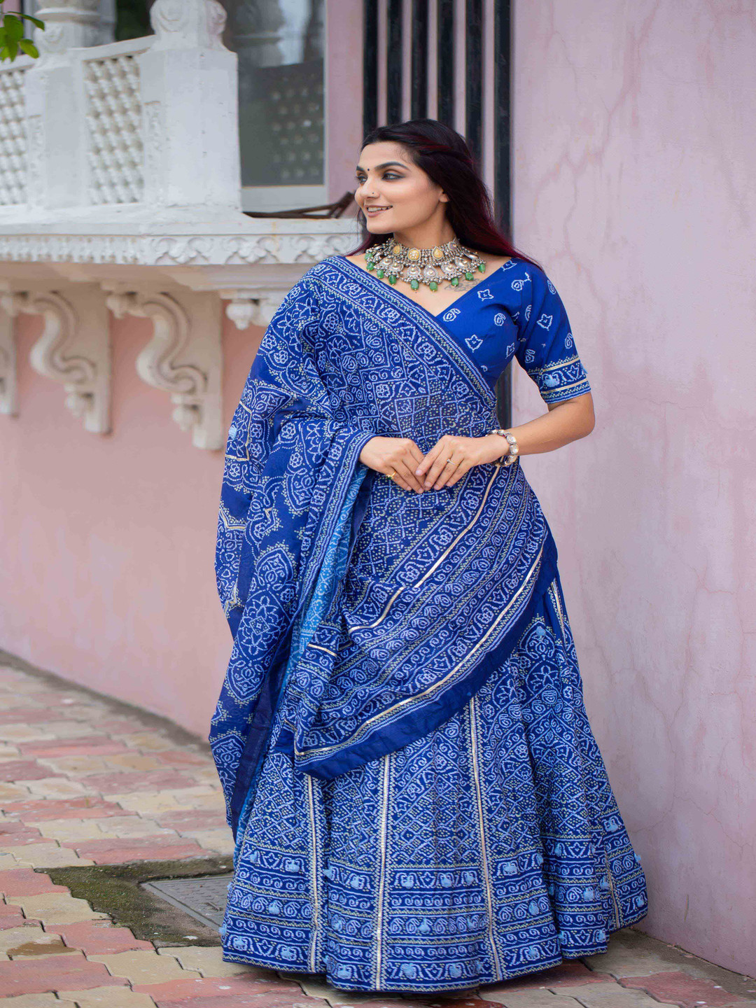

LOOKNBOOK ART Printed Semi-Stitched Lehenga & Unstitched Blouse With Dupatta, Navy blue