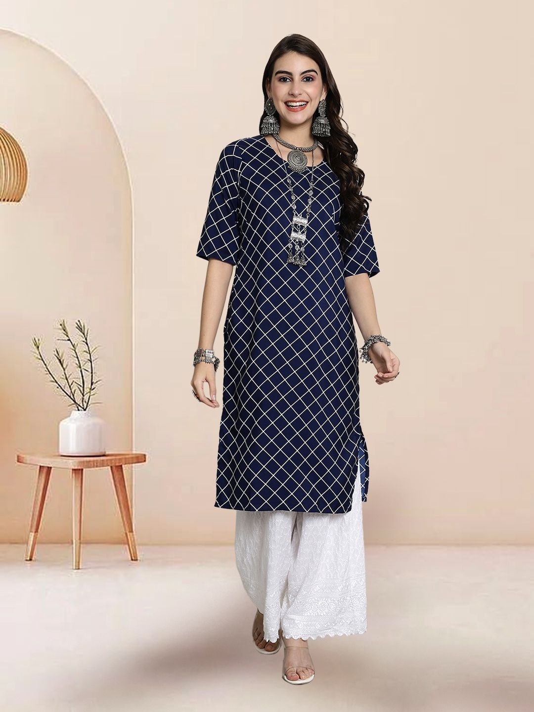 

7Threads Women Ethnic Motifs Printed Floral Crepe Kurta, Navy blue