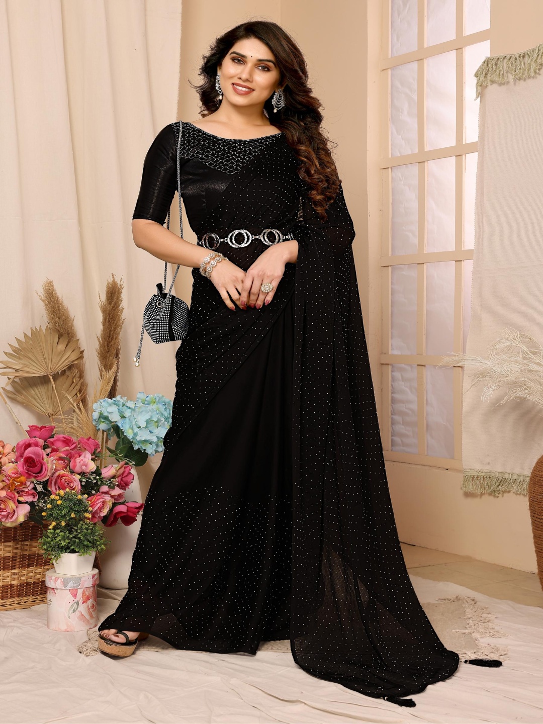 

Ekasya Embellished Saree, Black