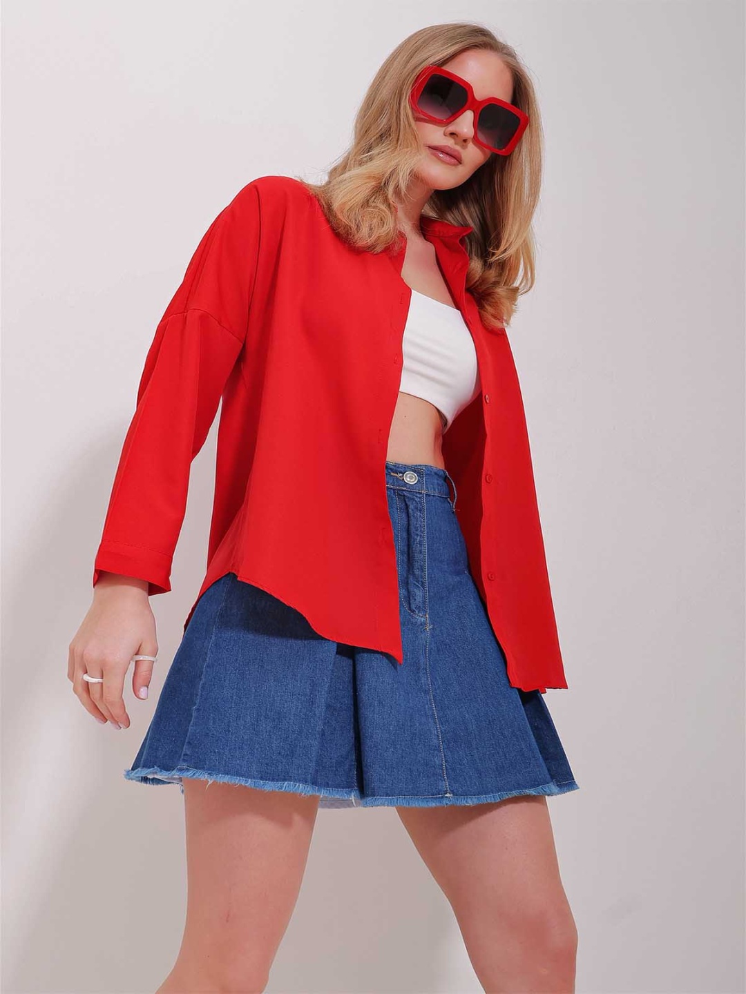

Trend Alacati stili Spread Collar Drop-Shoulder Sleeves Casual Shirt, Red