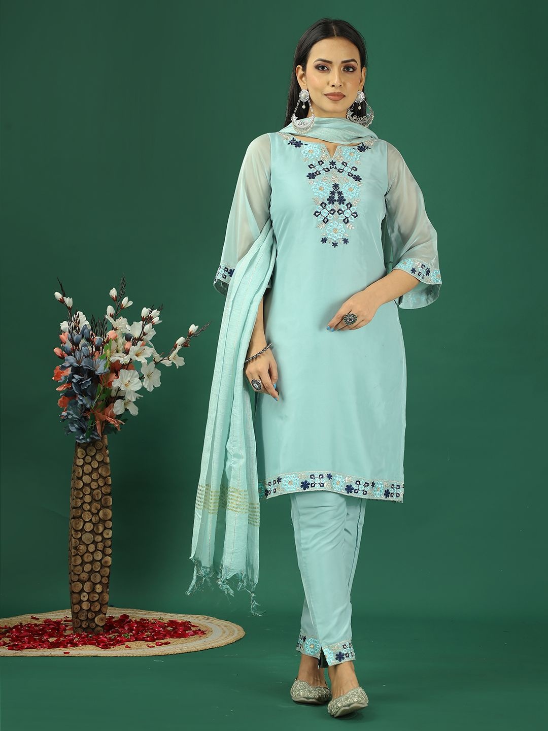 

Ethnovog Floral Embroidered Notch Neck Organza Kurta With Trouser & Dupatta, Green