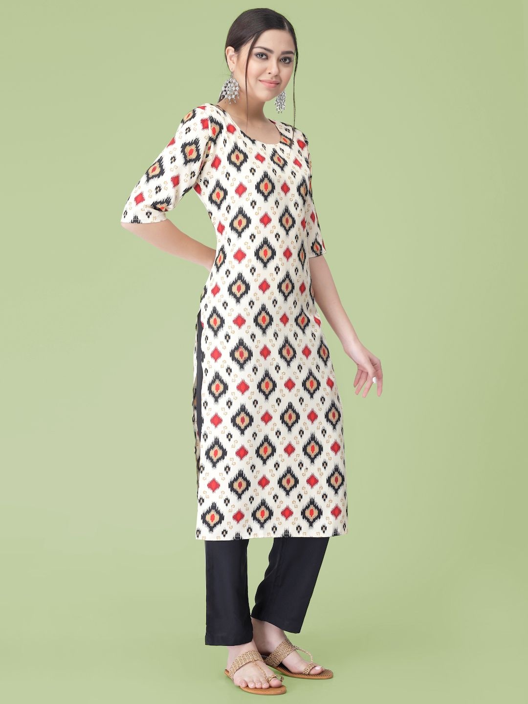 

7Threads Ethnic Motifs Printed Round Neck Straight Kurta with Trousers, White