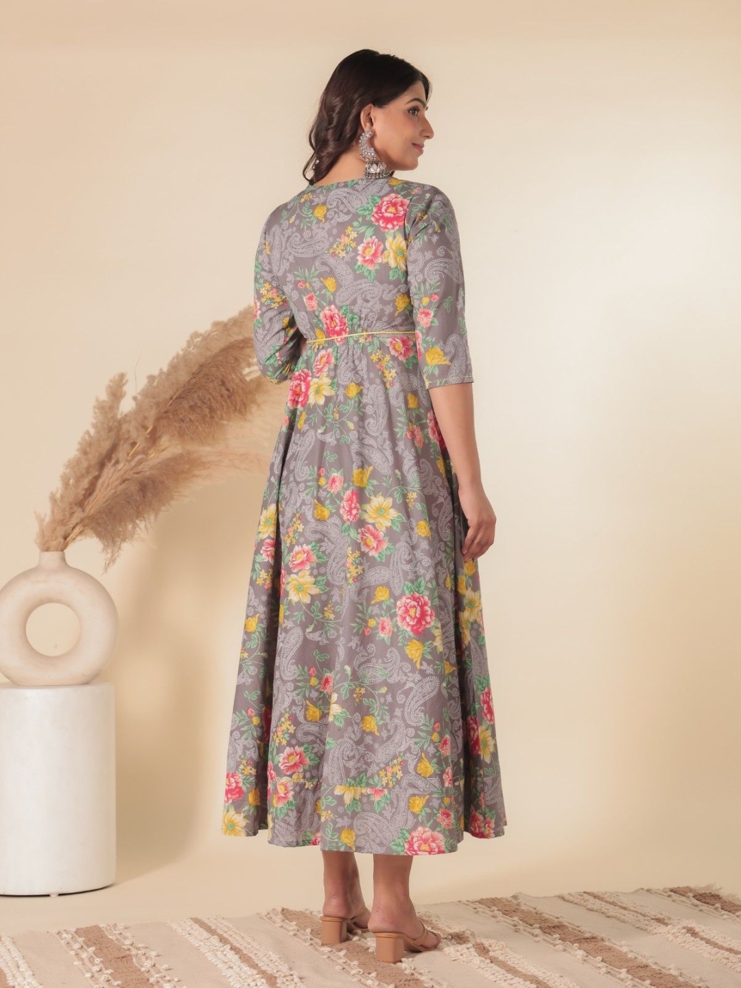 

Aramya Floral Printed Pure Cotton A-Line Ethnic Dresses, Grey