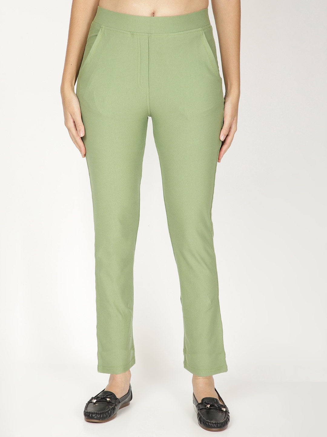 

FUTURO Women Solid Slim Fit Jeggings, Green