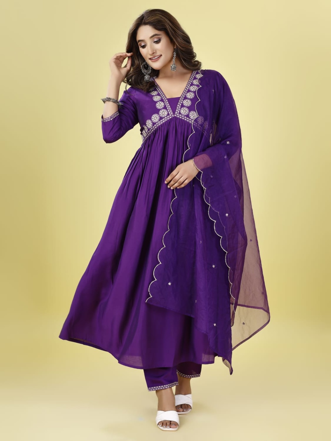 

FASHIRE Floral Yoke Design Thread Work Anarkali Kurta with Trousers & With Dupatta, Purple