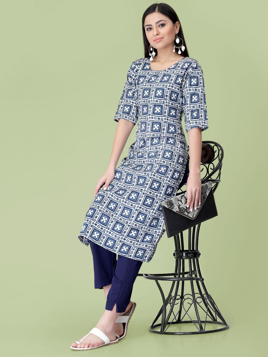 

7Threads Geometric Printed Round Neck Straight Kurta With Trousers, White