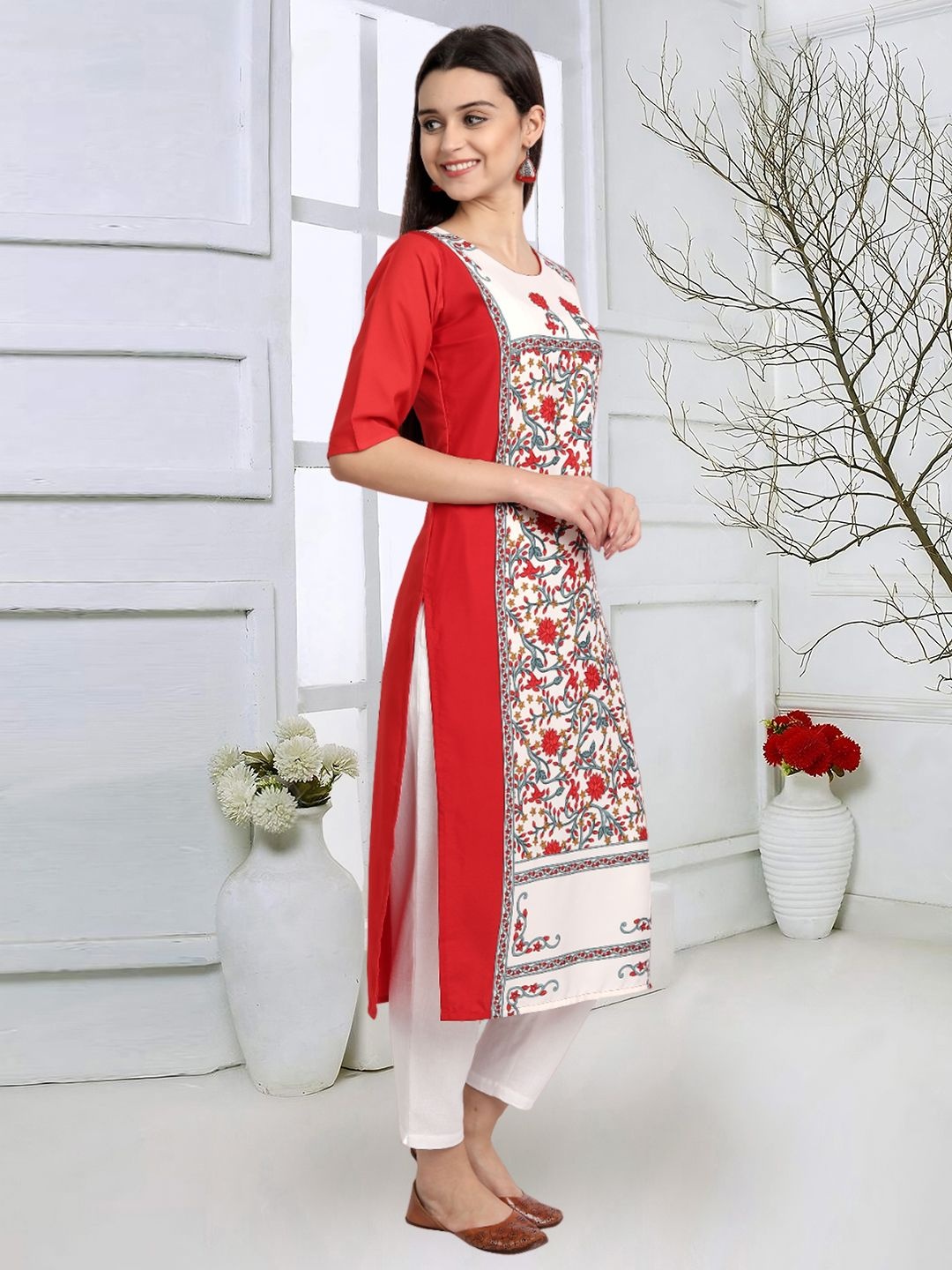 

7Threads Floral Printed Round Neck Straight Crepe Kurta, Red