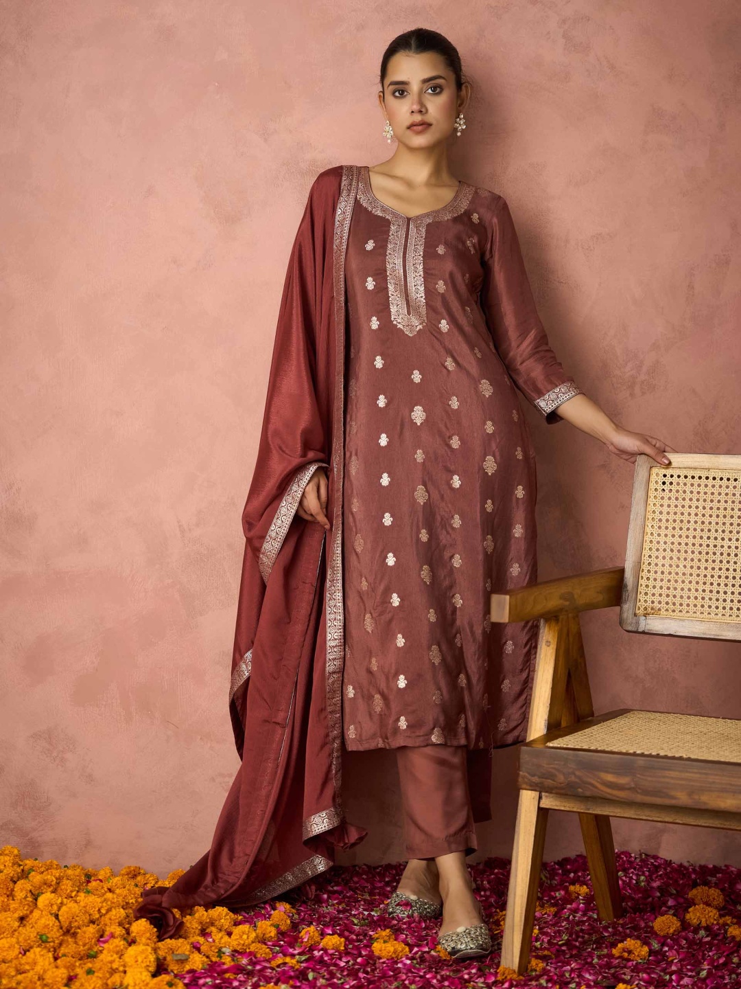 

HRITIKA Women Regular Pure Silk Kurta with Trousers & With Dupatta, Pink