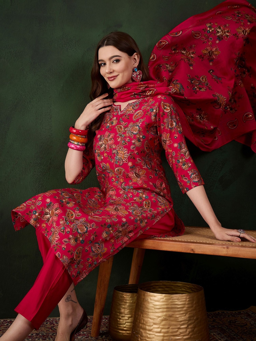 

Sangria Floral Printed Notch Neck Straight Kurta With Trouser And Dupatta, Red