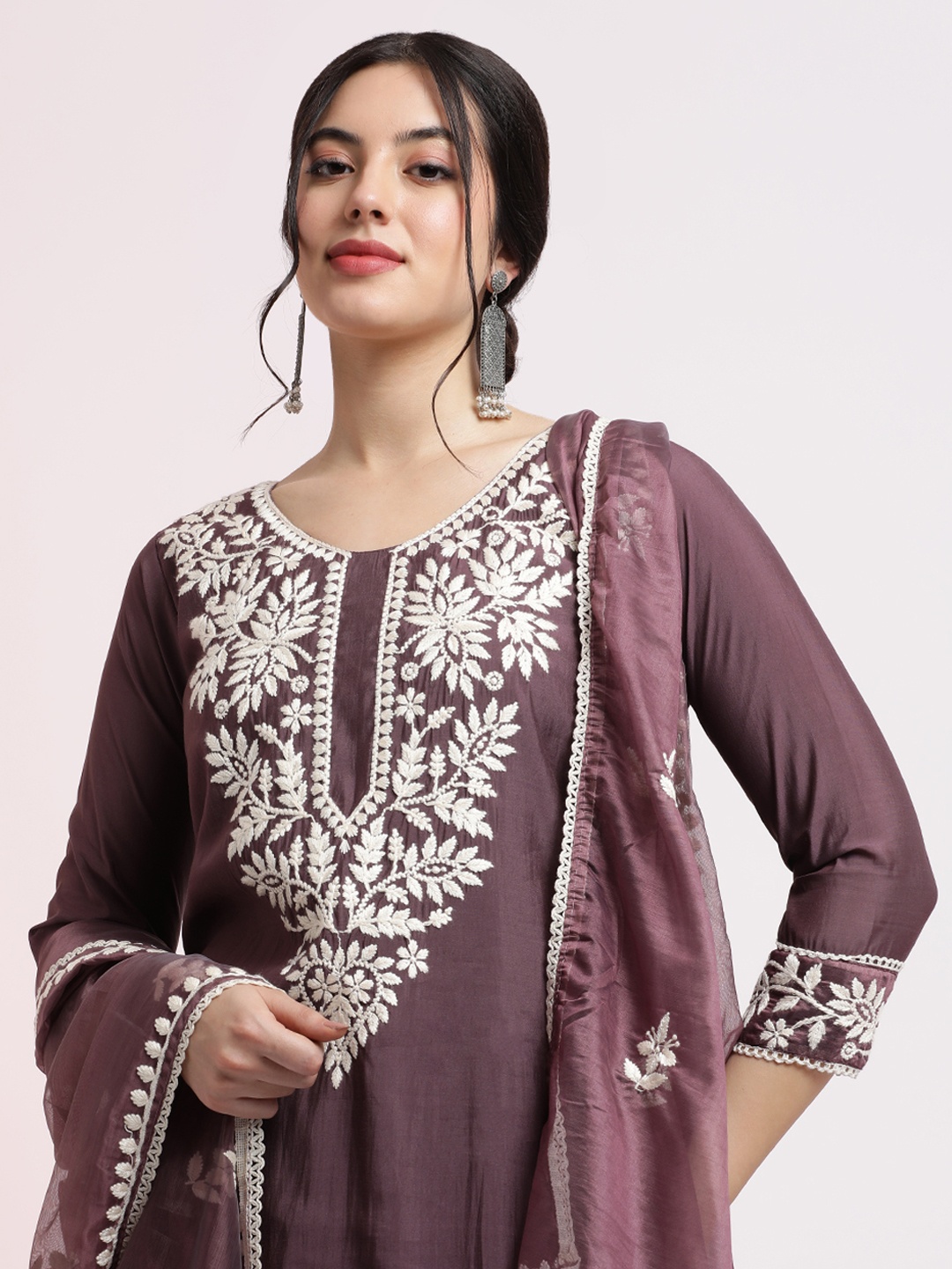 

Jaipur Kurti Floral Embroidered Festive Kurta Set With Dupatta, Lavender