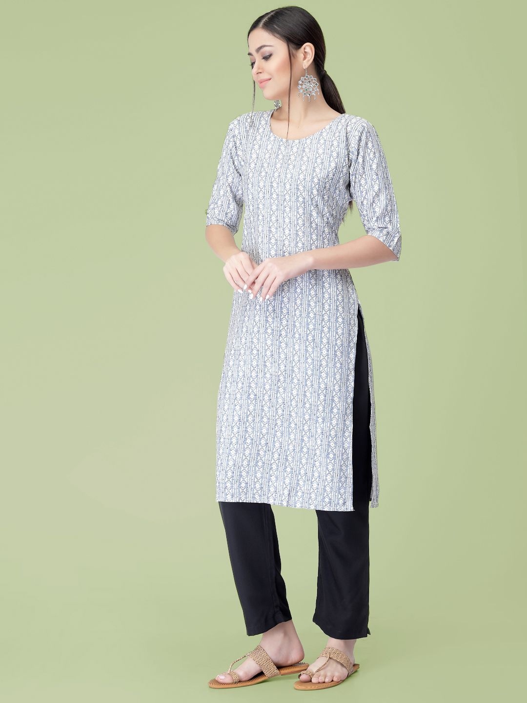

7Threads Geometric Printed Round Neck Straight Kurta with Trousers, White
