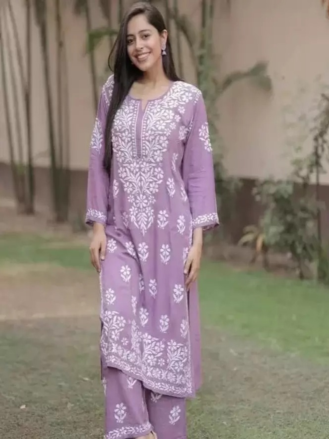 

Rujave Women Ethnic Motifs Embroidered Regular Chikankari Kurta with Palazzos, Purple