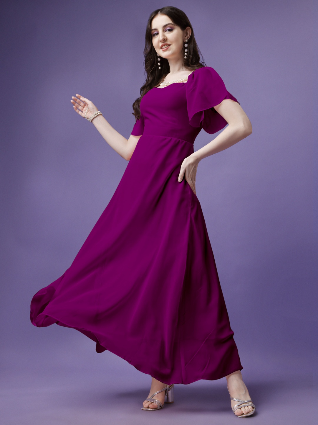 

Raiyani Enterprise Women Flared Sleeves Maxi Dress, Magenta