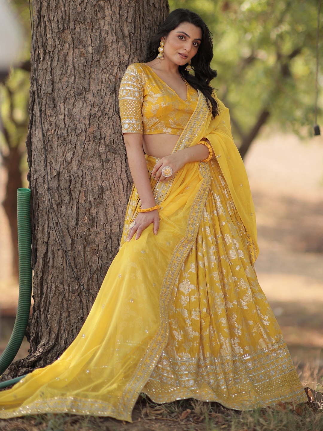 

Anara Sequinned Ready to Wear Lehenga & Unstitched Blouse With Dupatta, Yellow