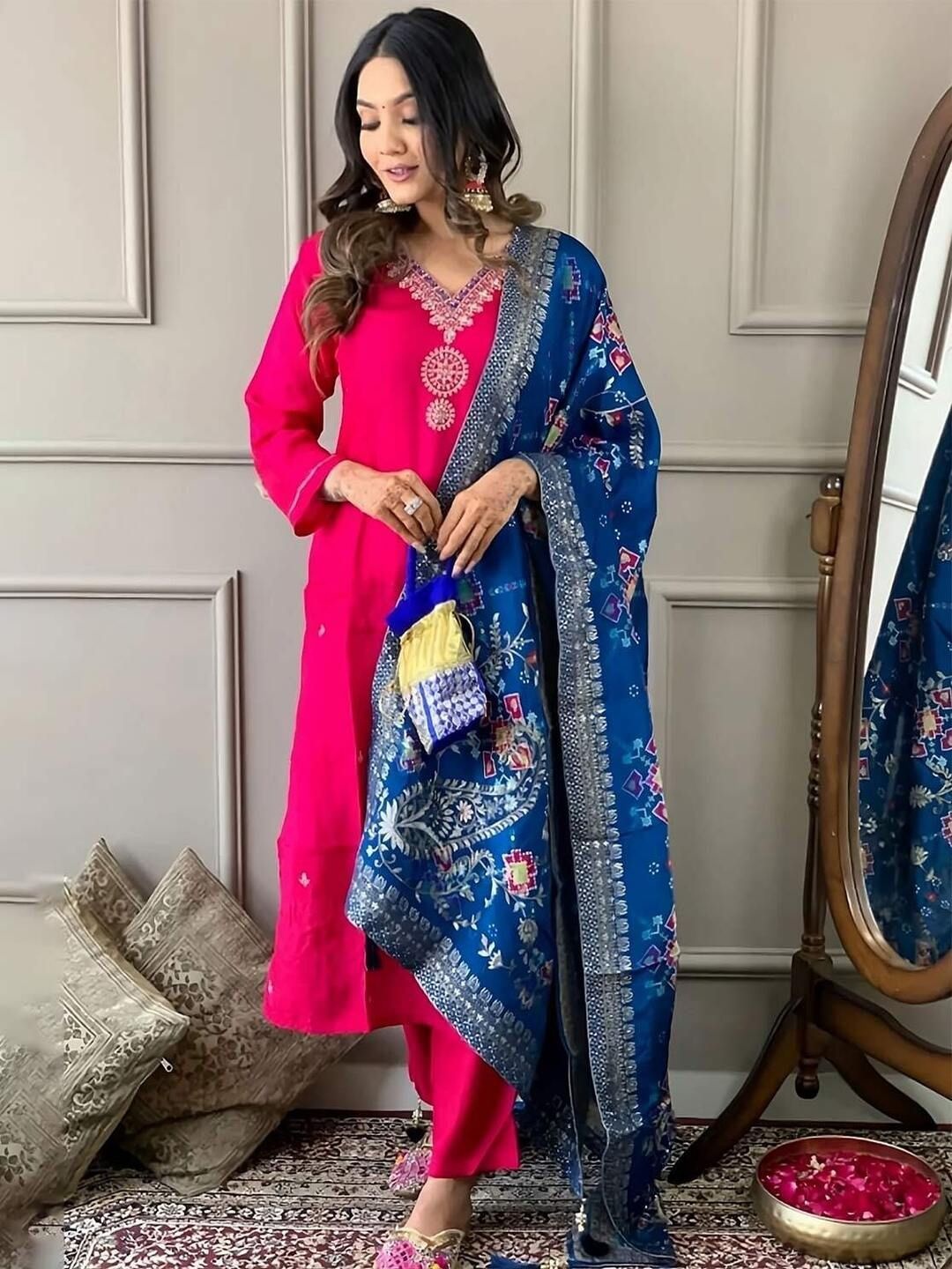 

REALLTREND Floral Embroidered V-Neck Straight Kurta With Trousers & Dupatta, Pink