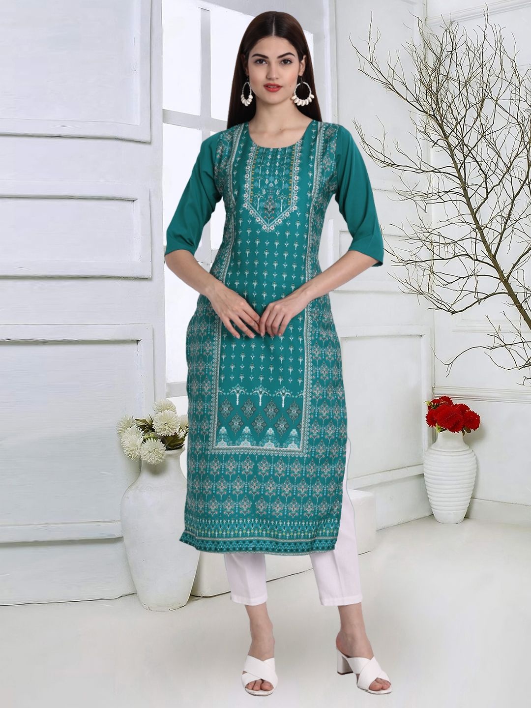 

7Threads Ethnic Motifs Printed Round Neck Machine Weave Straight Kurta, Blue