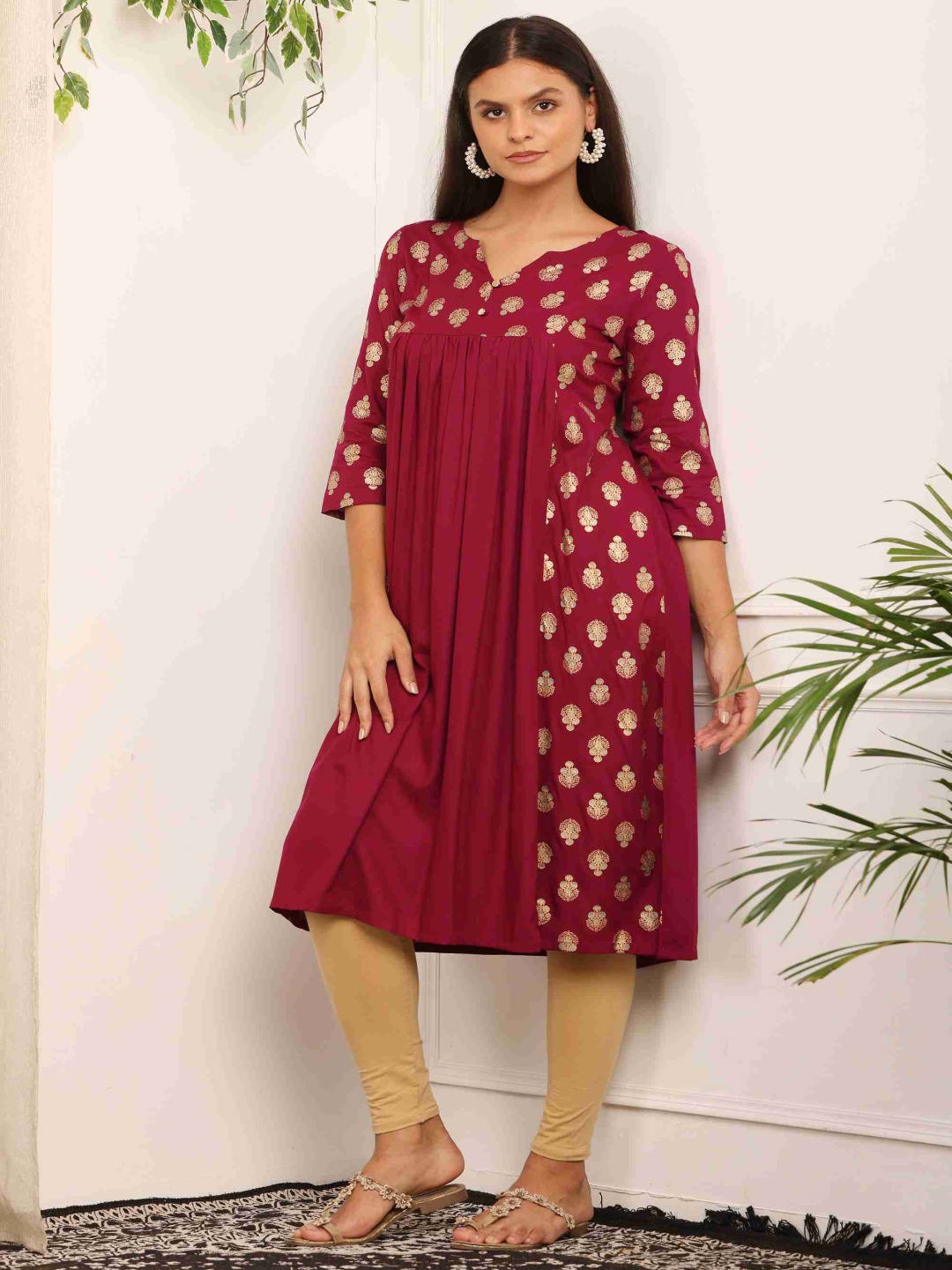 

Bhuja Floral Printed Pleated Anarkali Kurta With Legging, Rust