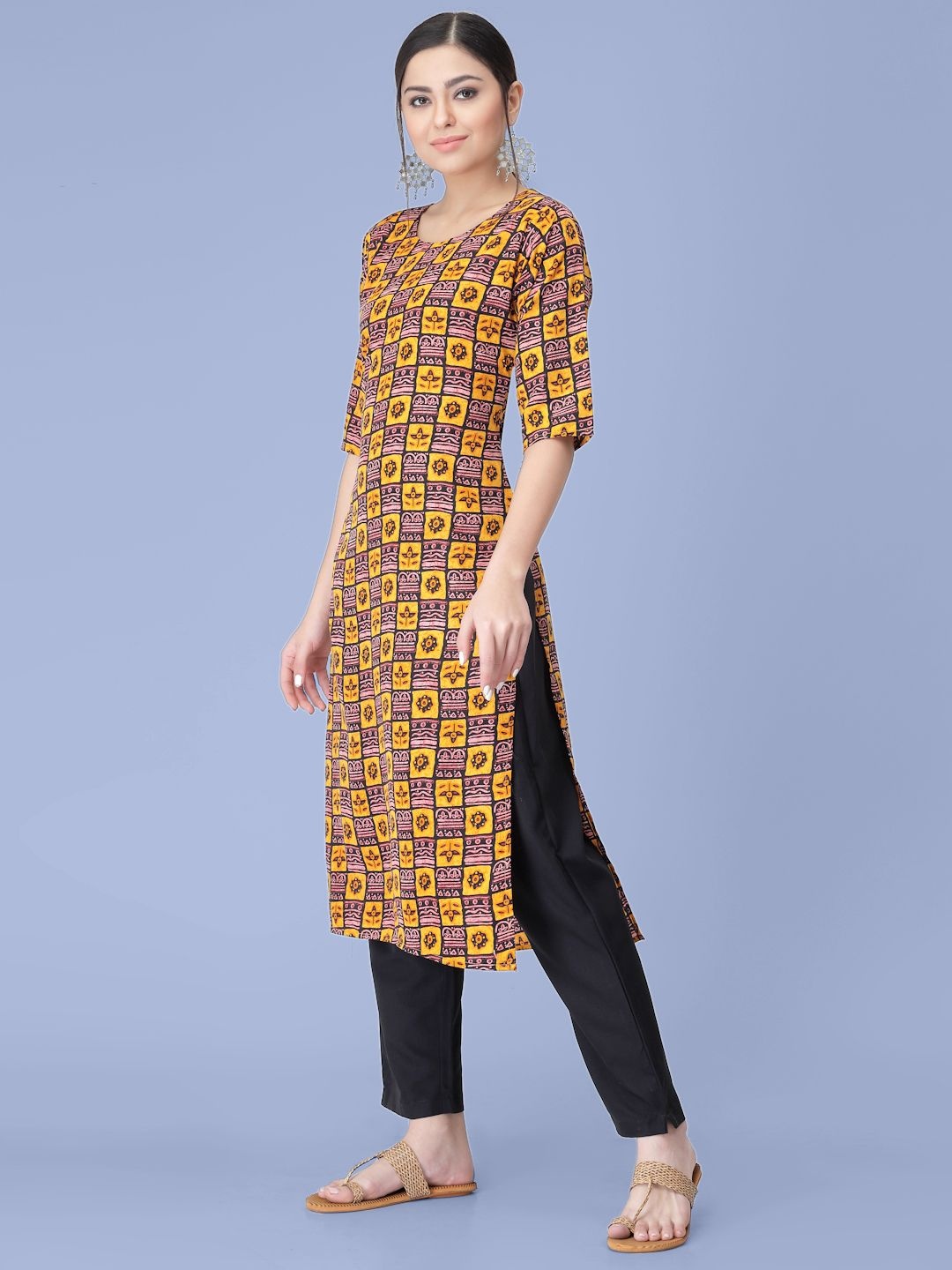 

7Threads Ethnic Motifs Printed Round Neck Kurta with Trousers, Black