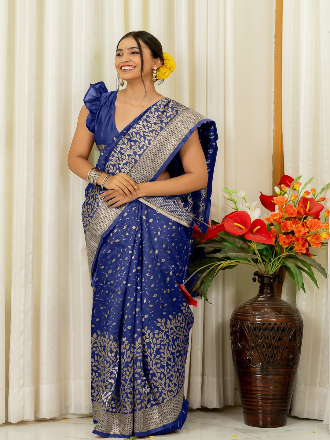 

Subham Woven Design Zari Silk Blend Banarasi Saree, Navy blue