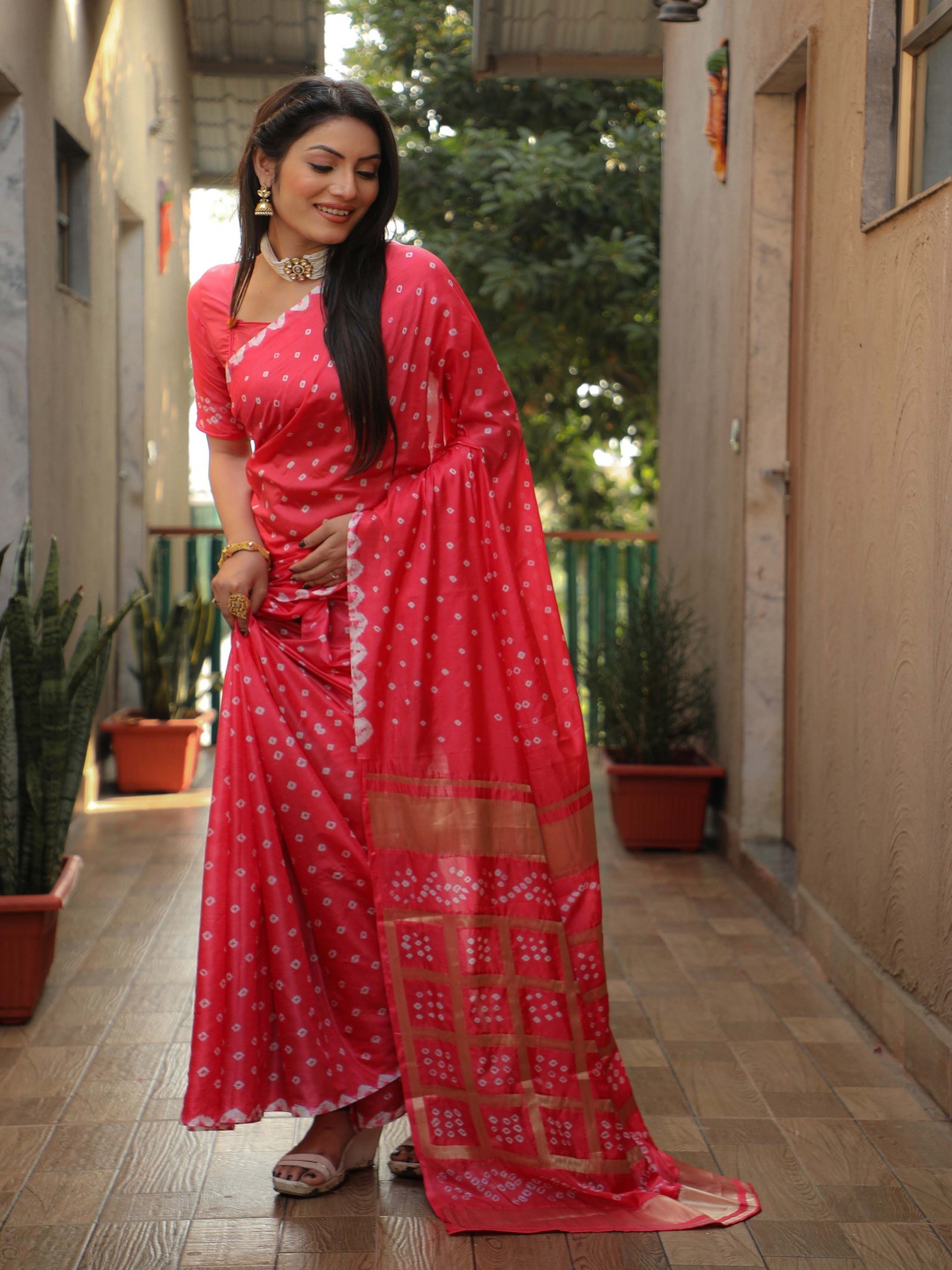 

Anaita Bandhani Pure Silk Bandhani Saree, Pink